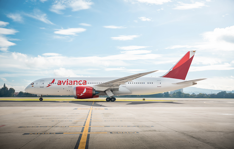 Avianca inicia la operación de la ruta Barcelona-Abu Dabi en aviones Boeing 787